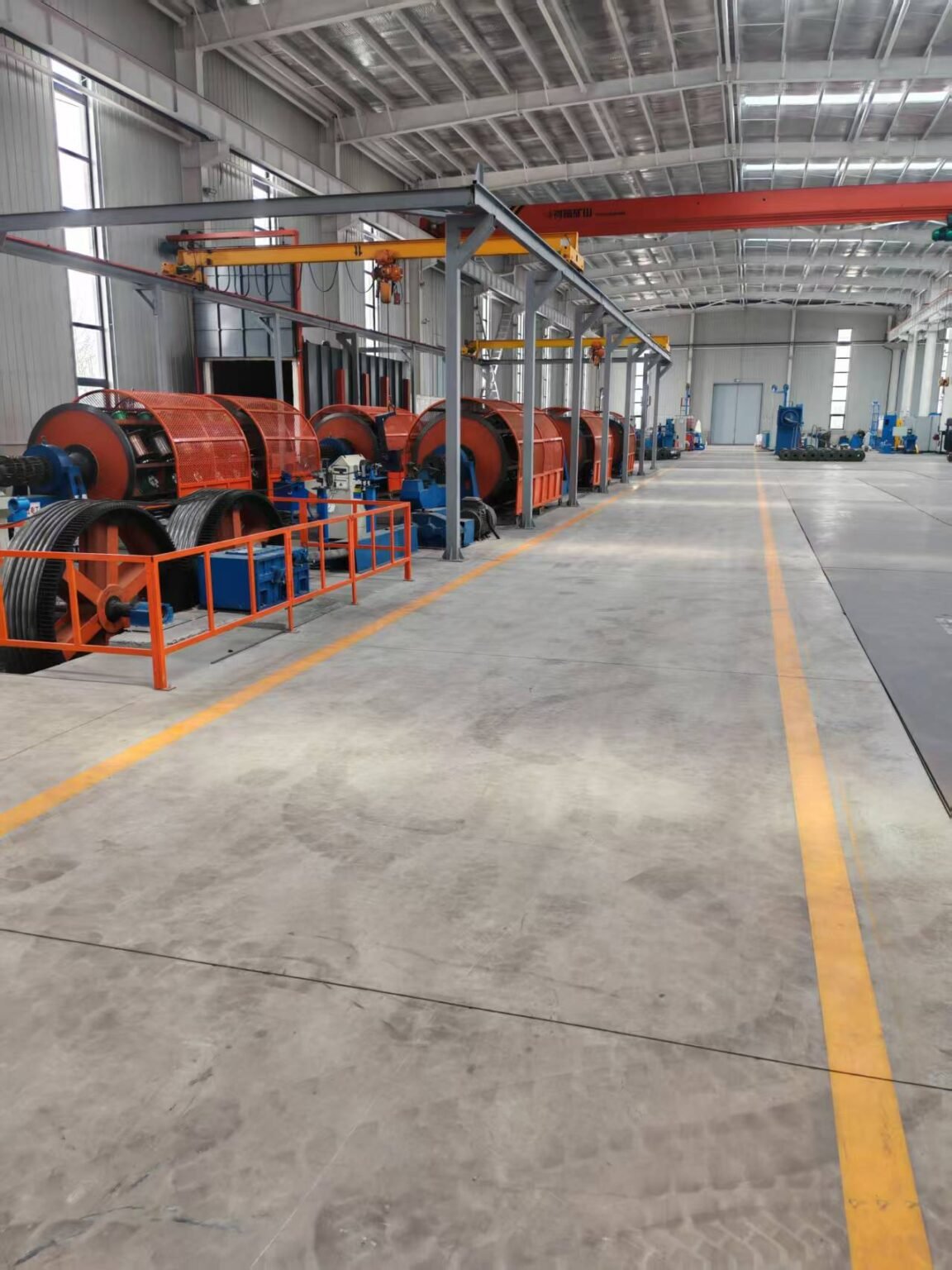 Stranding and cabling equipment